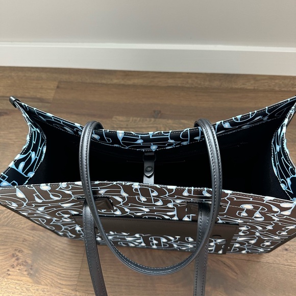 Burberry Rain Capsule Monogram Print Tote - Picture 9 of 17